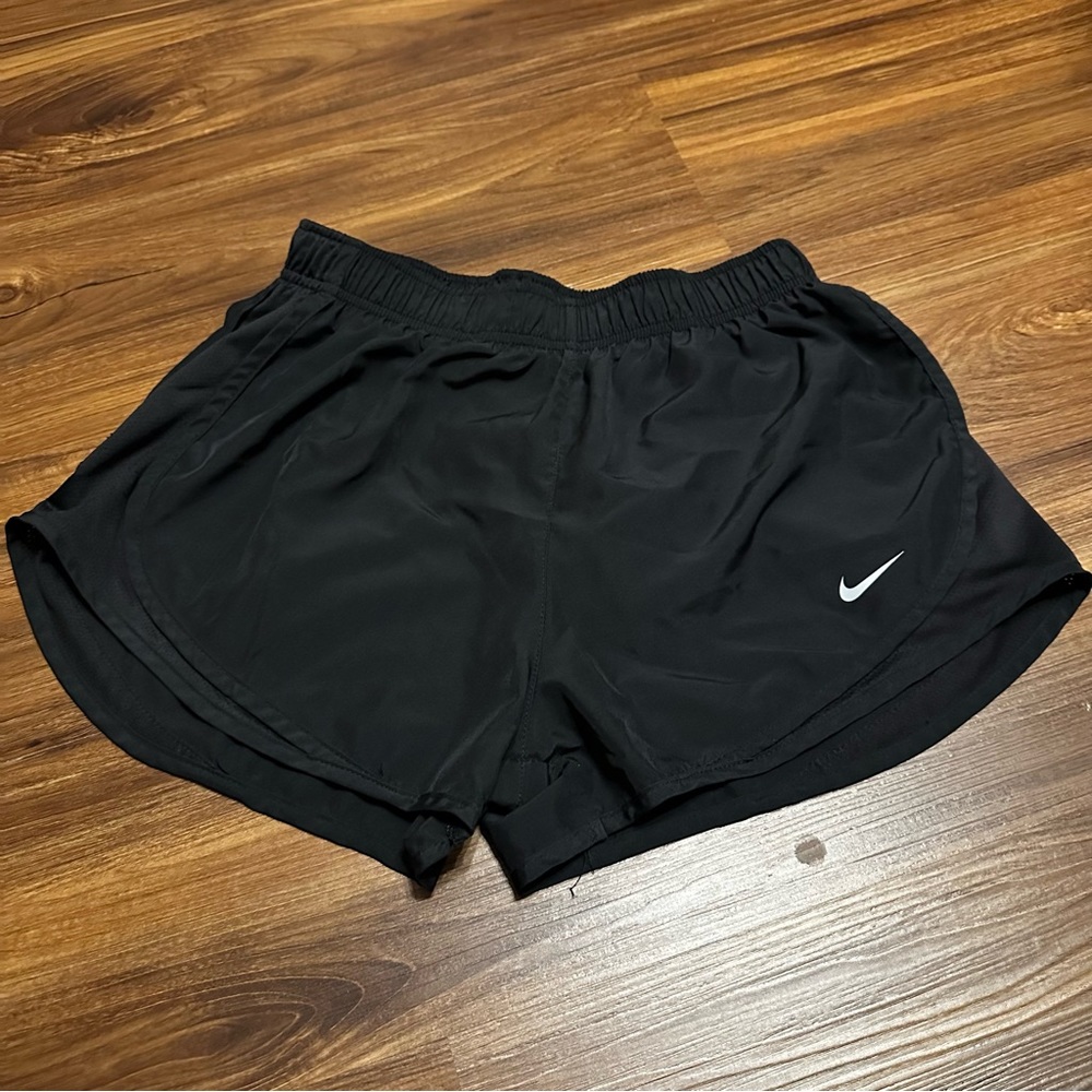 NIKE DRI-FIT SHORTS 🖤